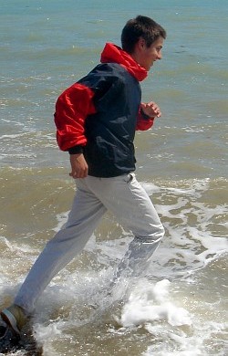 cagoule survival swimming in clothes