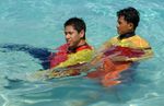 RESCUE, TOWING, CLOTHES TOW
Grab the clothes of the casualty between the shoulders and swim sidestroke 1
